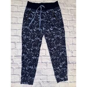 Athleta Floral Trekkie North Jogger Pants‎ in Ethereal Bloom Cottage Blue Size 6